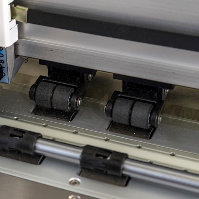 High Accuracy Automatic Label Cutter Machine Vinyl Label Printer Cutter